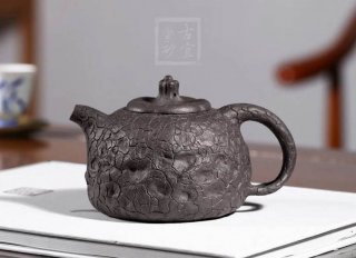 《供春》宜興紫砂壺工藝美術師純手工紫泥泡茶壺茶具供春 《供春》宜興紫砂壺工藝美術師純手工紫泥泡茶壺茶具供春