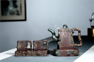 《四方松樁》 《四方松樁》