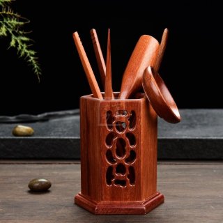 《花梨鏤空六方六君子》宜興紫砂壺老師手工花梨木 《花梨鏤空六方六君子》宜興紫砂壺老師手工花梨木