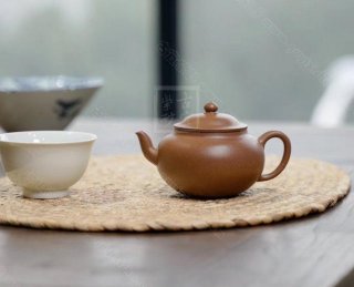 《湯婆》 《湯婆》