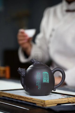 《龍蛋壺》 《龍蛋壺》