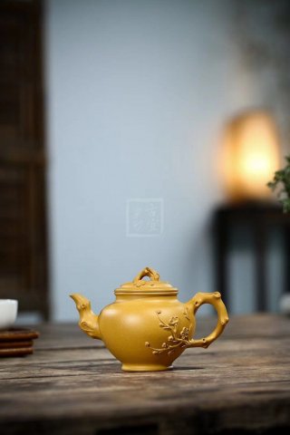 《報春》 《報春》