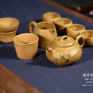 《蝶戀花套具》 《蝶戀花套具》