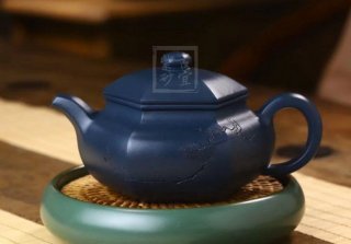 《六方仿古》 《六方仿古》