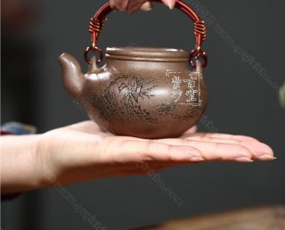 《蛋包提梁》 《蛋包提梁》