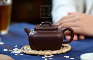 《小四方》 《小四方》