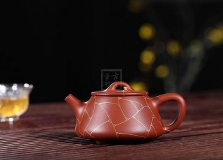 《金絲石瓢》宜興紫砂壺工藝美術(shù)師手工大師大紅袍泡茶器石瓢 《金絲石瓢》宜興紫砂壺工藝美術(shù)師手工大師大紅袍泡茶器石瓢