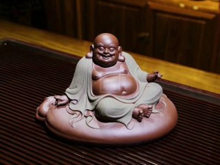 《逍遙彌勒佛》宜興紫砂壺民間藝人手工底槽青紫砂壺茶具 《逍遙彌勒佛》宜興紫砂壺民間藝人手工底槽青紫砂壺茶具