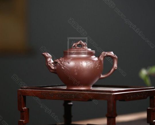 《梅報春》 《梅報春》