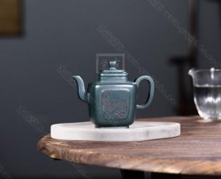 《高四方》 《高四方》