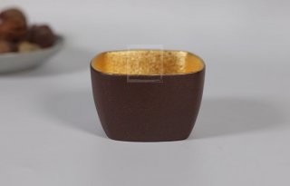 《紫砂鎏金太湖石主人杯》 《紫砂鎏金太湖石主人杯》